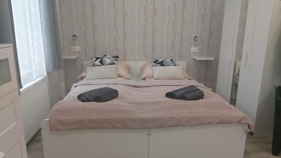 Pompar Belvarosi Apartman Szeged Exteriör bild